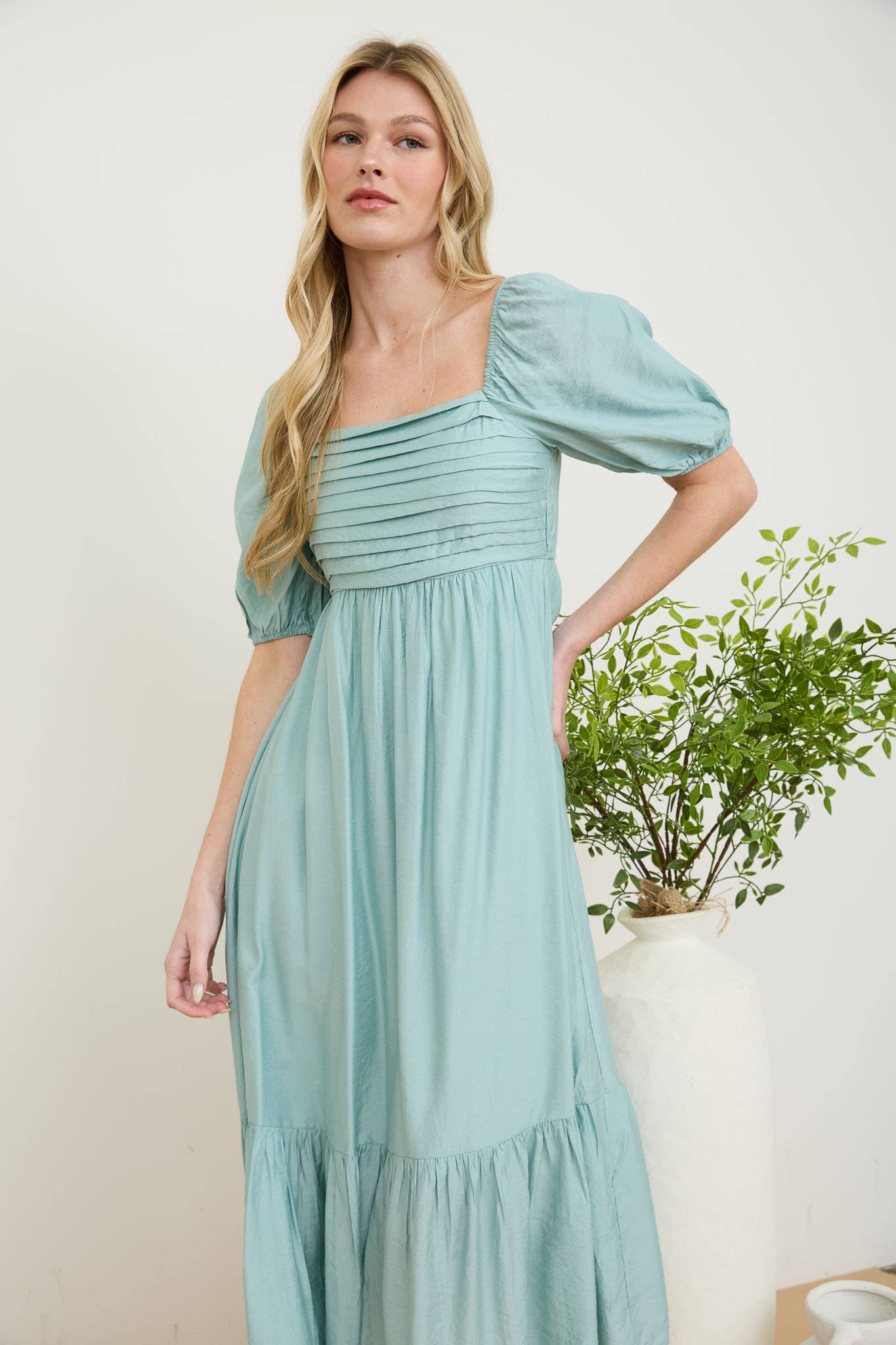 MINTY PUFF SLEEVE MIDI DRESS