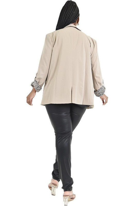 PLUS ANIMAL PRINT SLEEVE BLAZER
